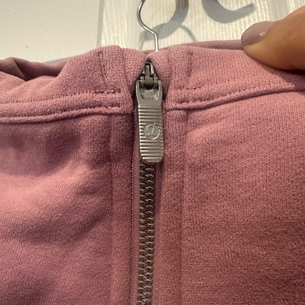Lululemon Radiant Jacket II in Spanish Rose | Size 4 EUC Like New | Retail $118 - Picture 7 of 17
